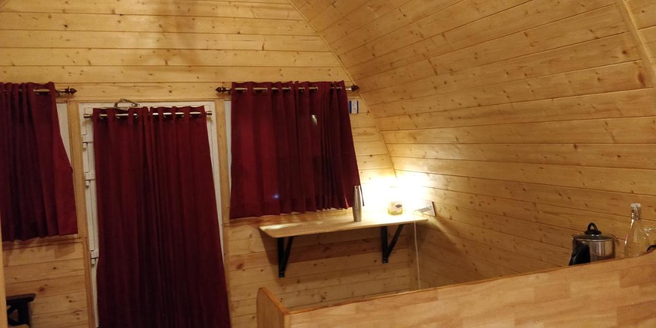 Bed and Breakfast Cozy Capsules - Modern Hut Kukkal Exterior foto