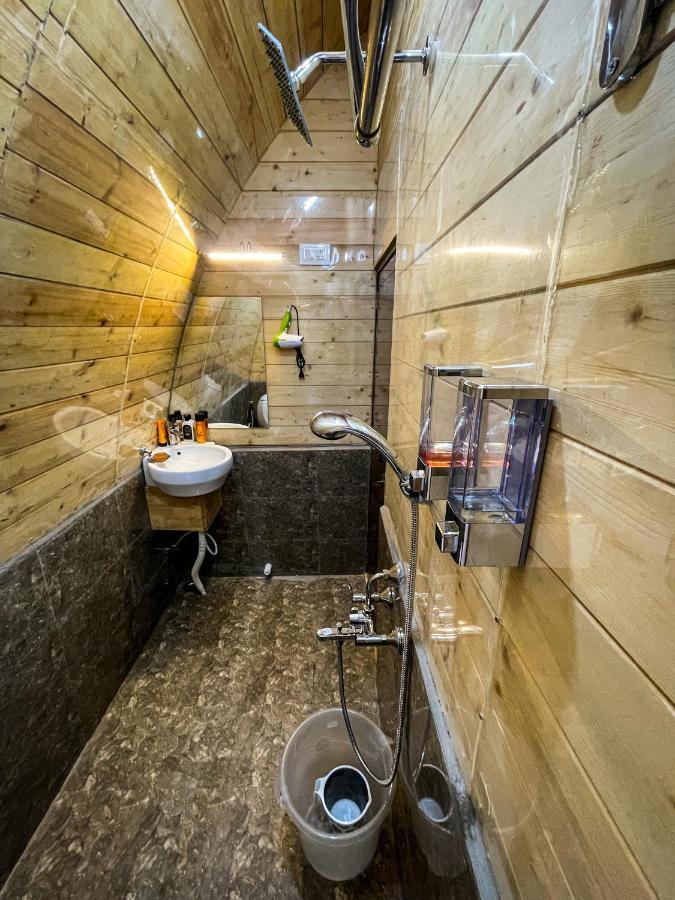 Bed and Breakfast Cozy Capsules - Modern Hut Kukkal Exterior foto